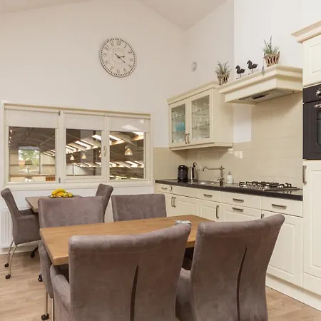 Lenthe Farm Lodge-3